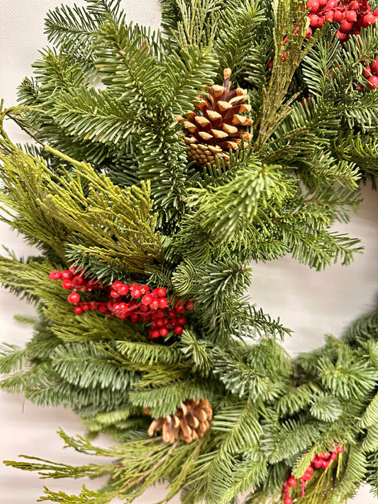 Fresh Evergreens Classic Winter Wreath