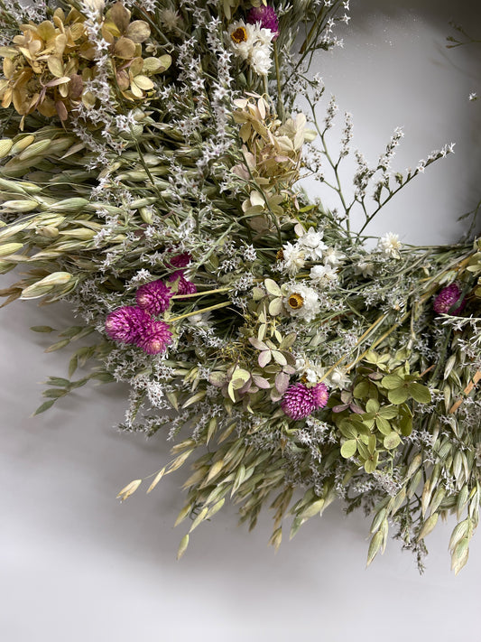 Dried Hydrangea Cream Wreath