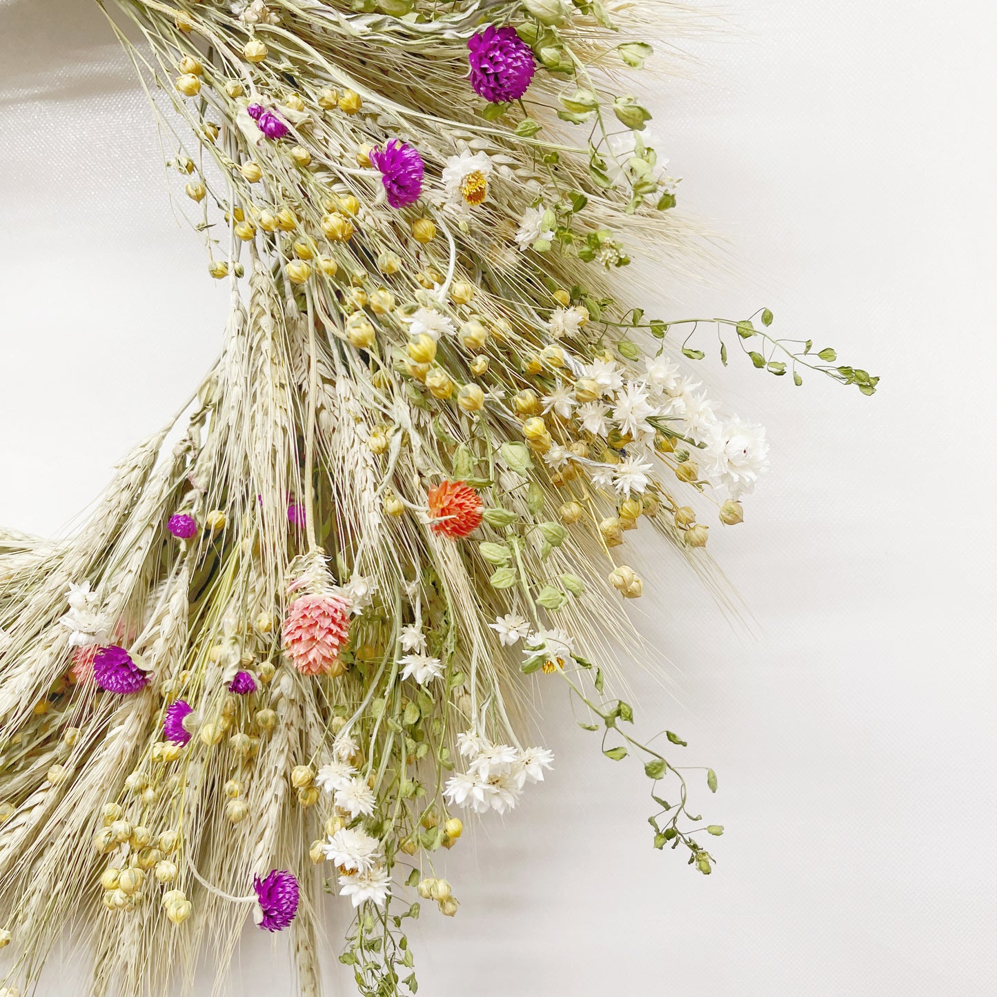 Dried Bonny Fields Wreath