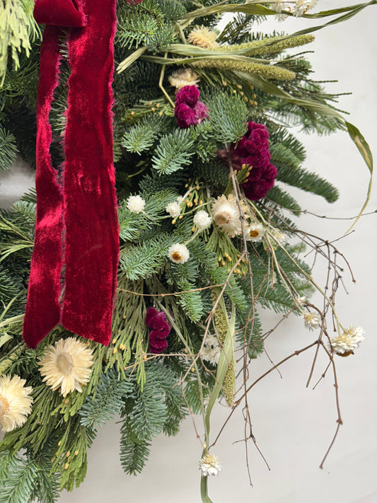 Fresh Evergreens Boreal Velvet Wreath