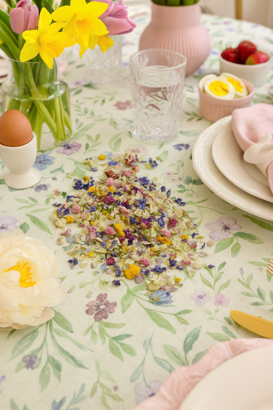 Everlasting Dried Flower Confetti with Yellow