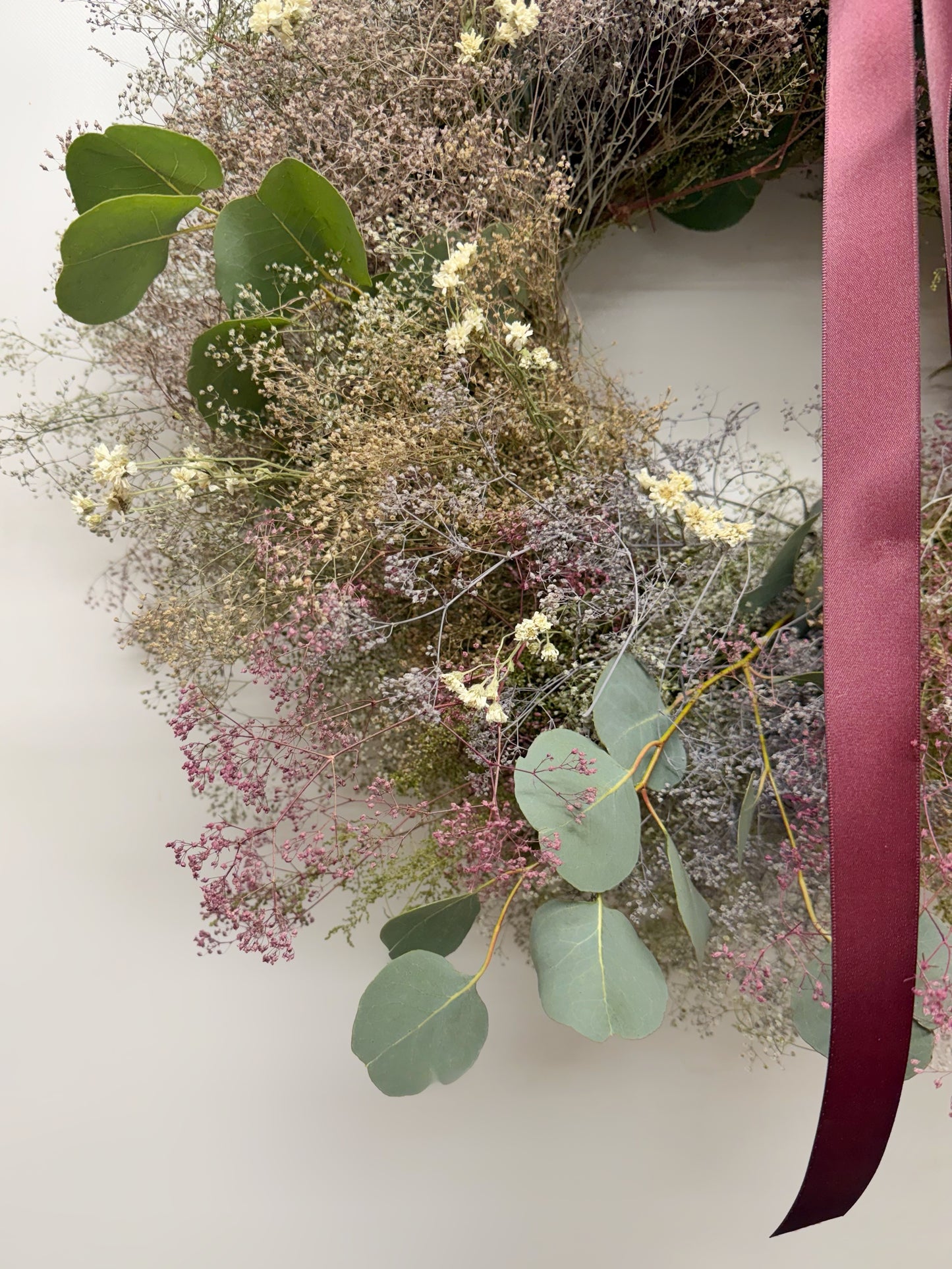 Dried Pearly Gypsophila Wreath