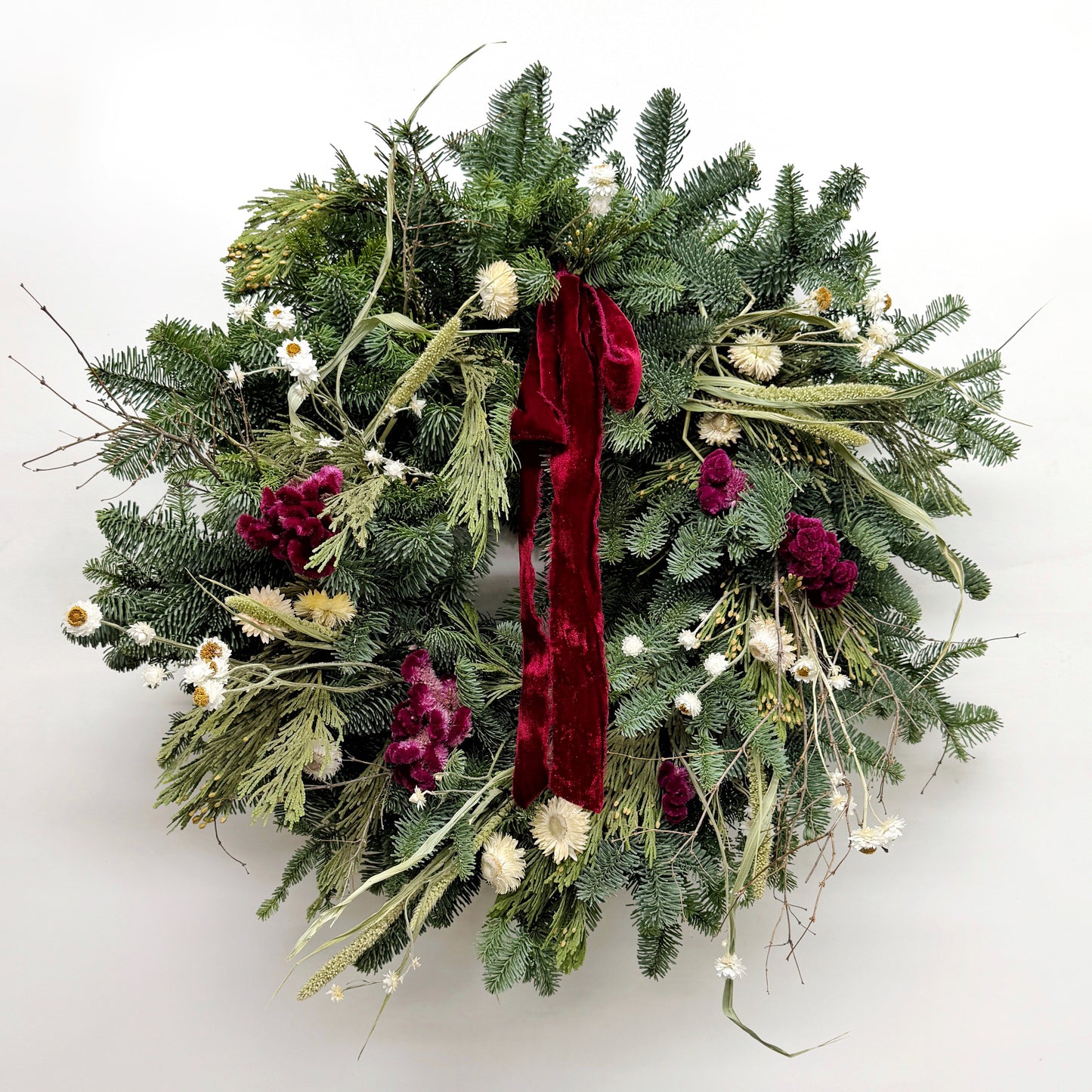Fresh Evergreens Boreal Velvet Wreath