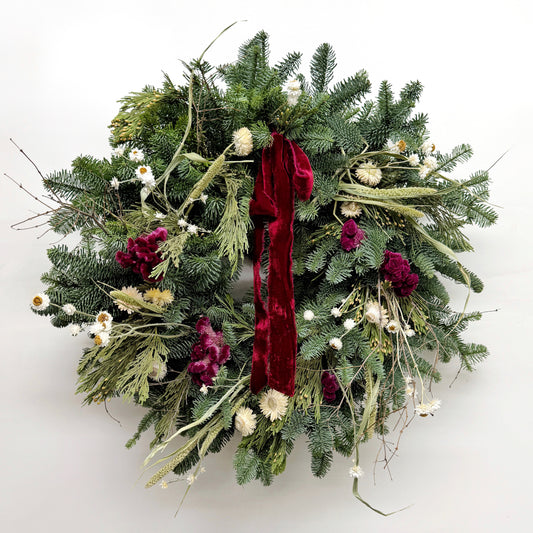 Fresh Evergreens Boreal Velvet Wreath