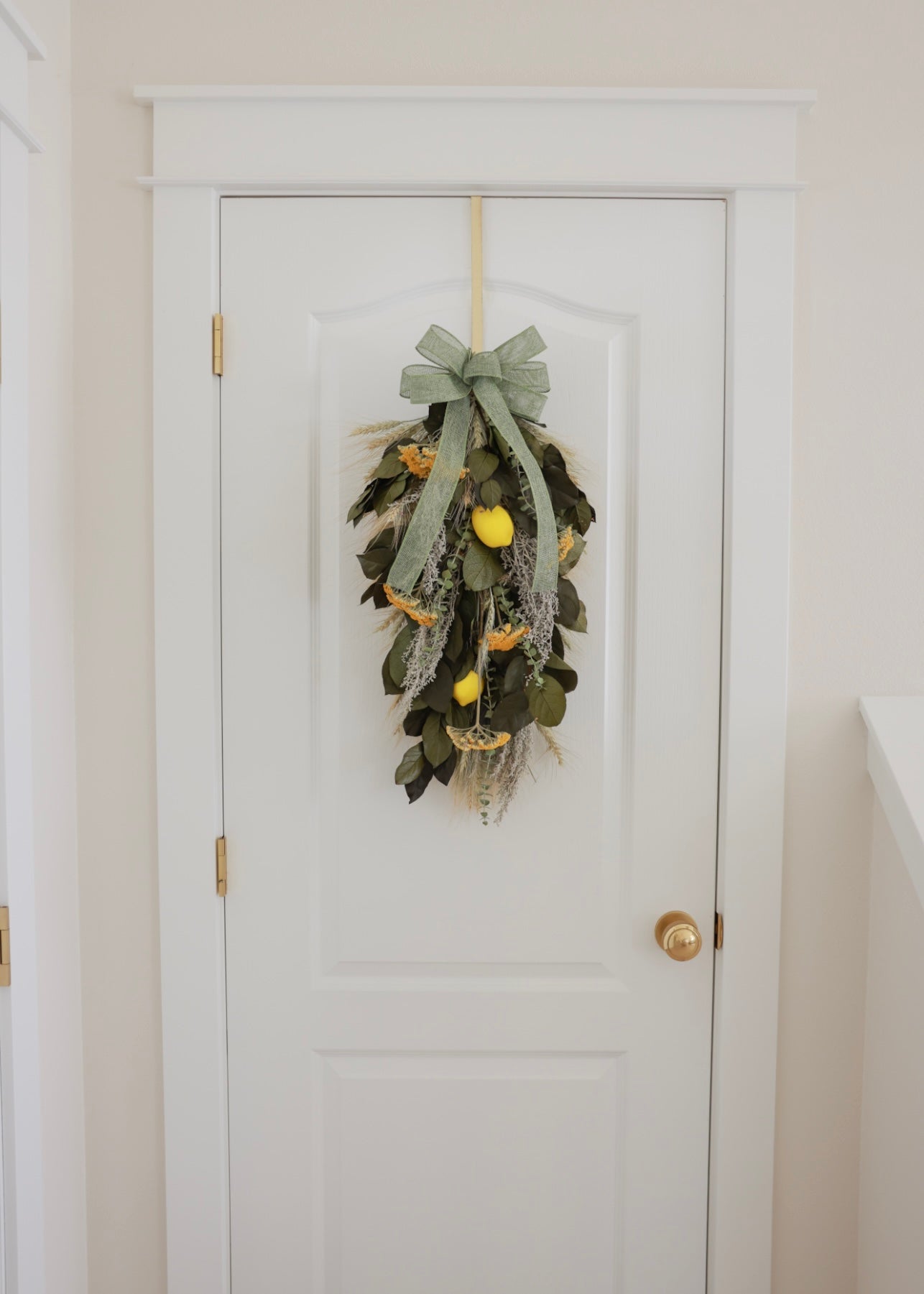 Dried and Preserved Sicilian Lemon Door Greeter Swag