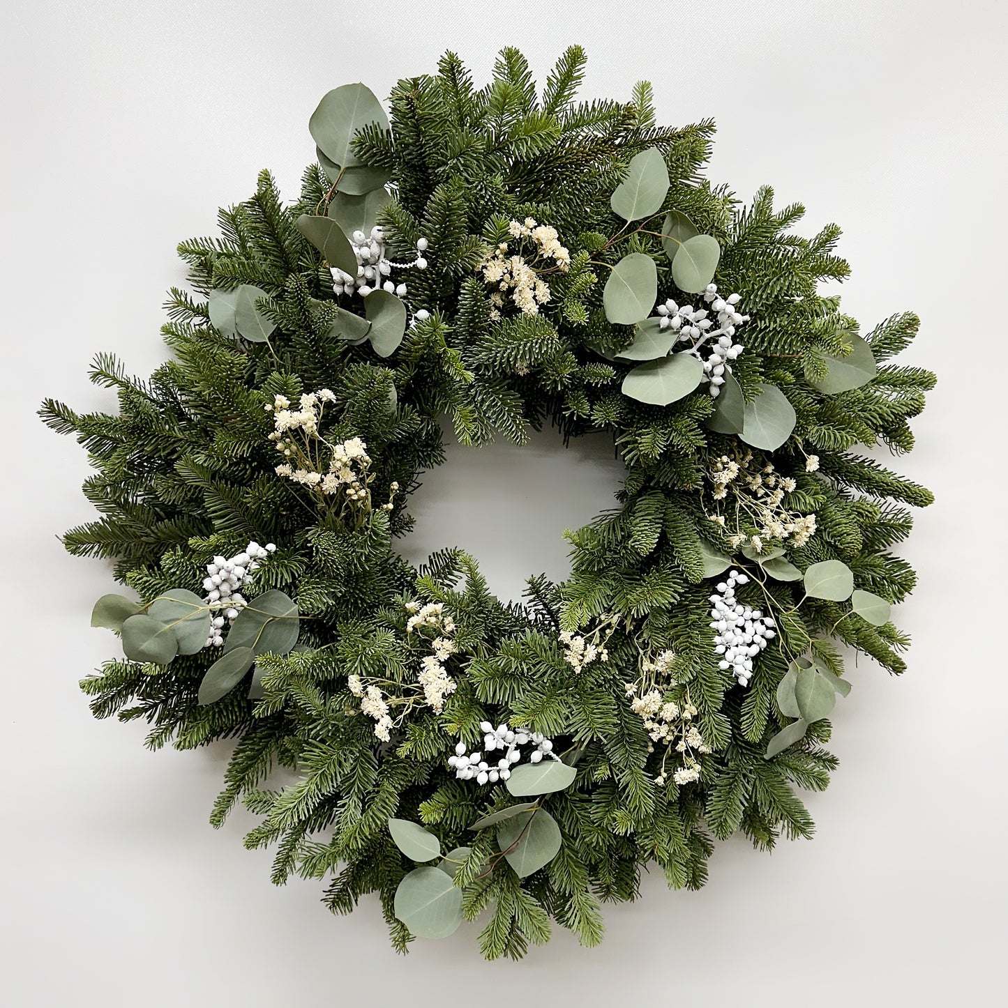 Fresh Evergreens Pearly Berry Wreath