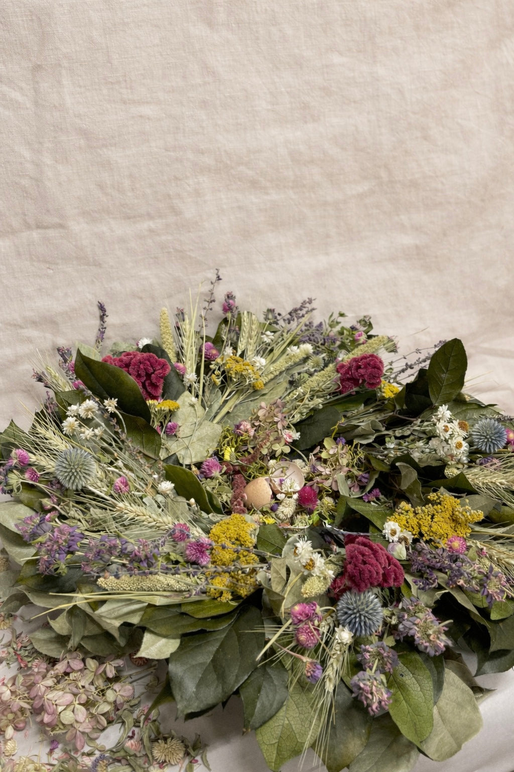 Dried and Preserved Flourish Lane Centerpiece with Confetti