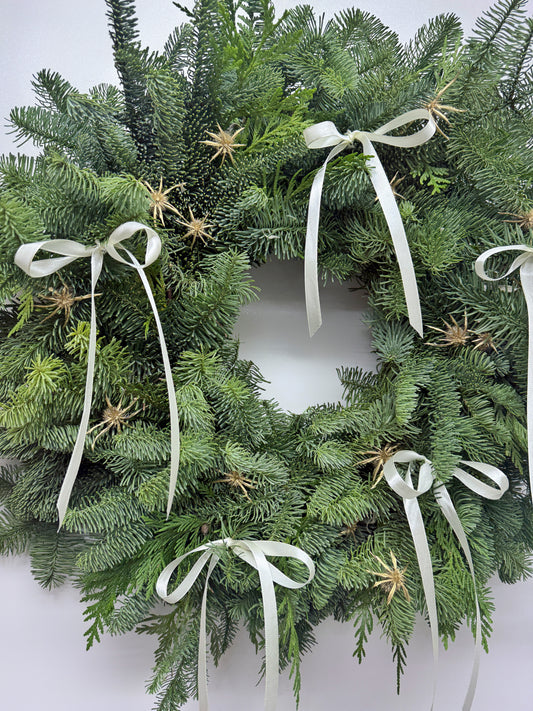 Fresh Evergreens Twinkling Bows Wreath