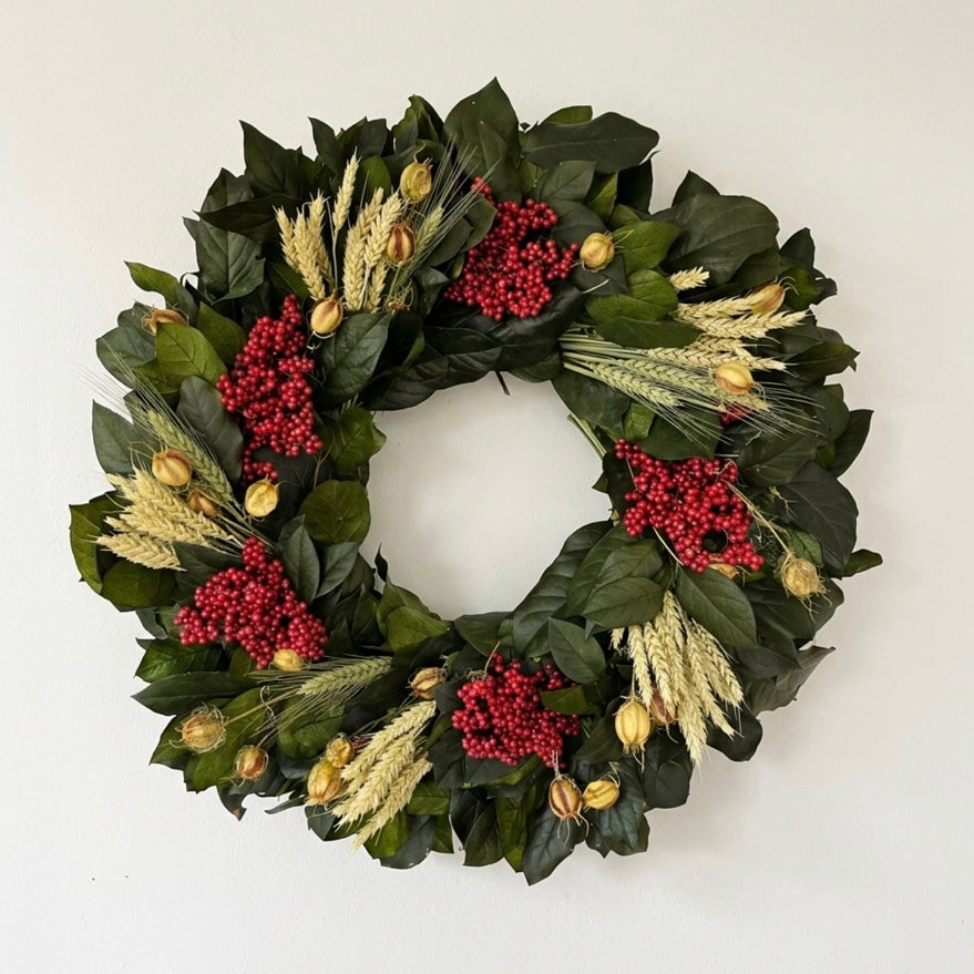 Dried and Preserved Berry Classics Wreath