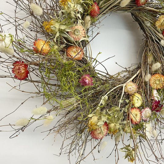 Dried Misty Strawflowers Wreath